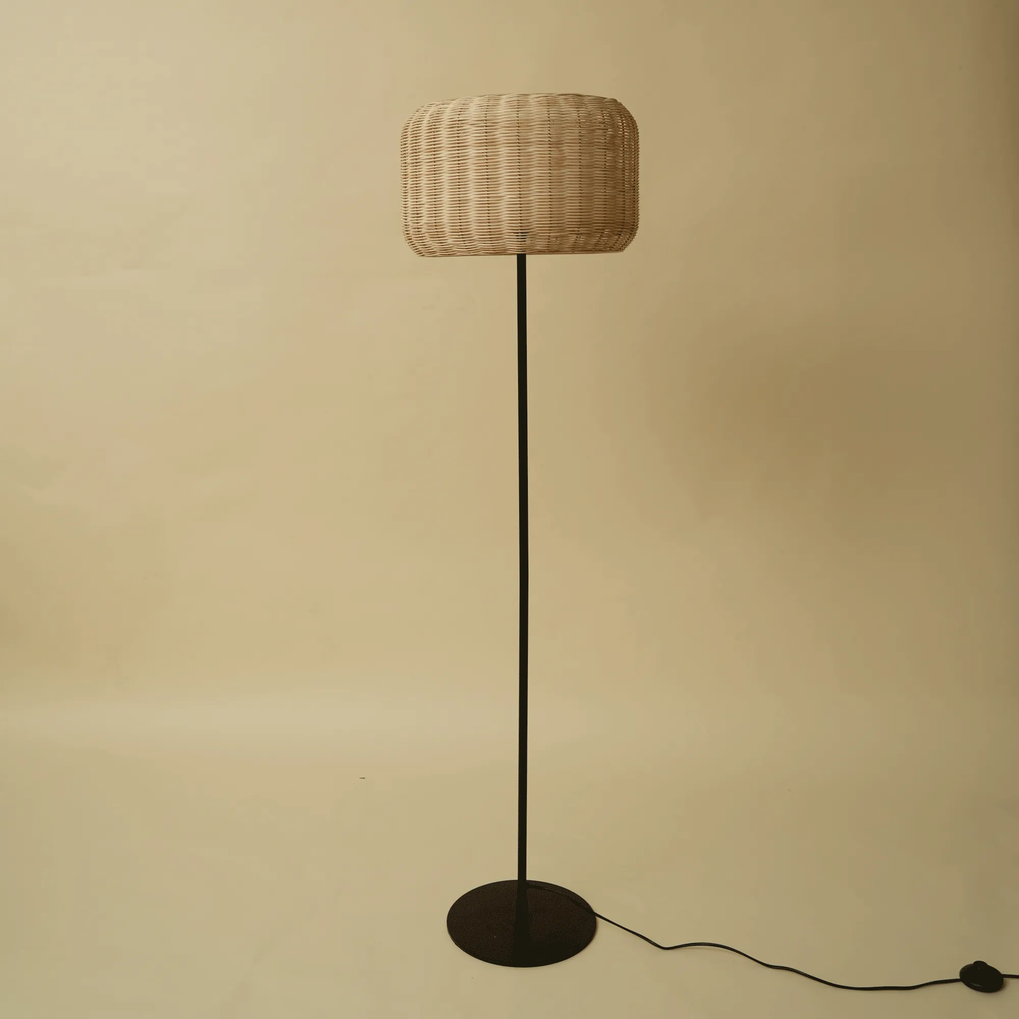 Bird's Nest - Rattan Floor Lamp