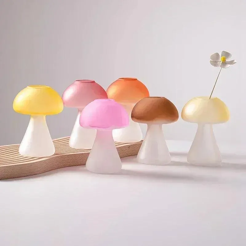 Mushroom Glass Vase: Stylish Hydroponic Terrarium for Plant Lovers