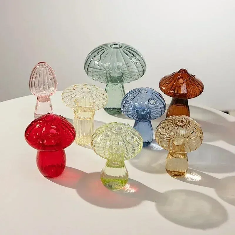 Mushroom Glass Vase: Stylish Hydroponic Terrarium for Plant Lovers