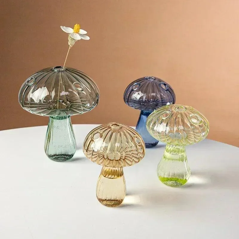 Mushroom Glass Vase: Stylish Hydroponic Terrarium for Plant Lovers