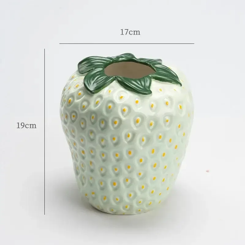 Strawberry Ceramic Vase – Playful & Stylish Home Decor