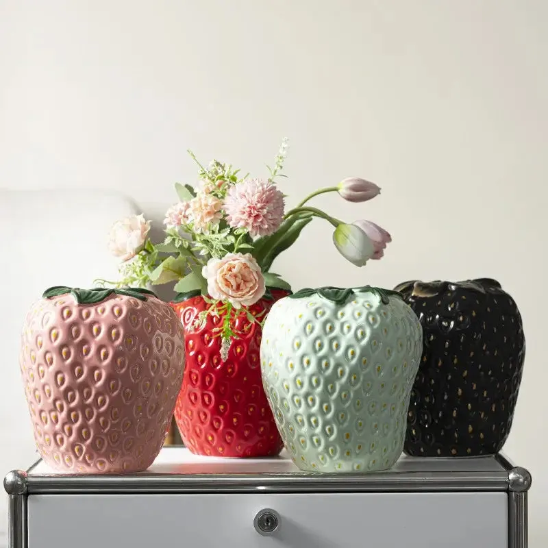 Strawberry Ceramic Vase – Playful & Stylish Home Decor