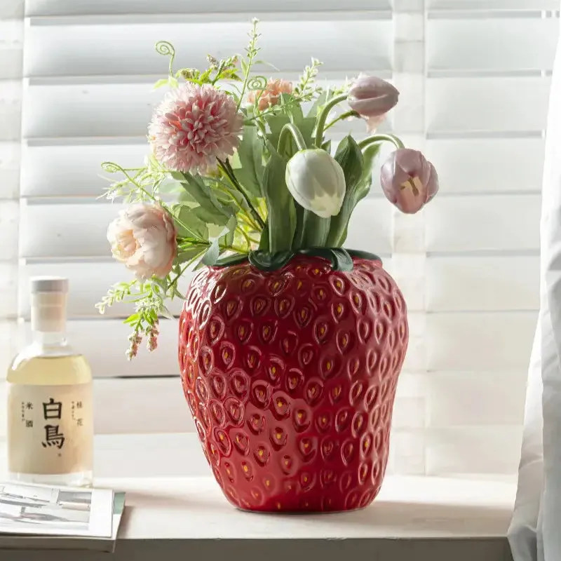 Strawberry Ceramic Vase – Playful & Stylish Home Decor